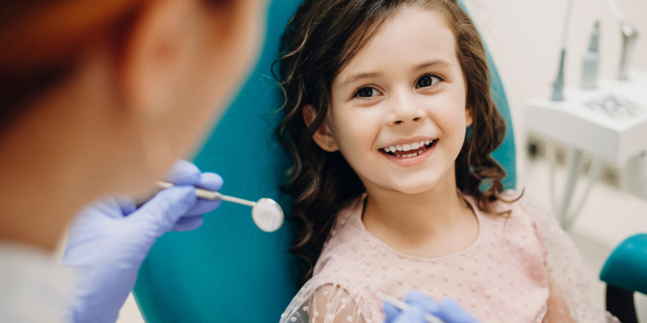 Stomatologia dziecięca – jak wybrać dobrego dentystę dla dziecka?